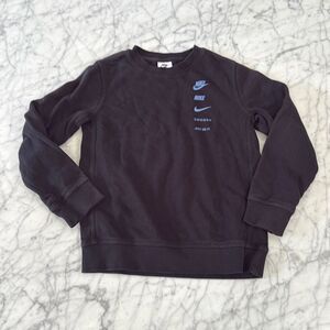 Nike Crewneck Sweatshirt Size Youth Small 6/7 Black Blue